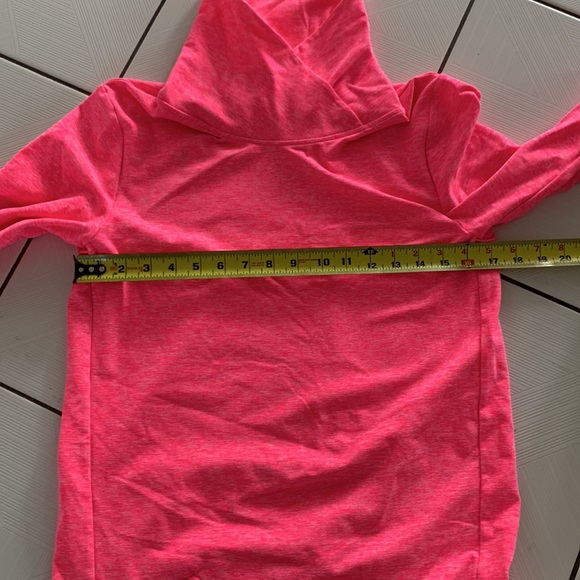 Triple Flip hoodie style top (no hood, has a stand up/fold down collar) - Picture 9 of 12